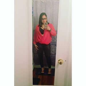 Meet your Posher, Leslie