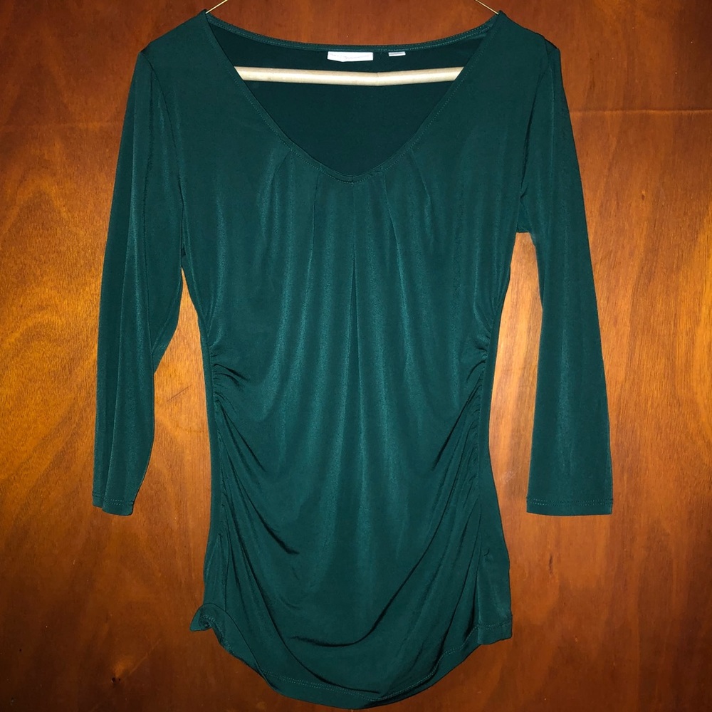 Small Emerald Green 3/4 Sleeve Top! NY&Co