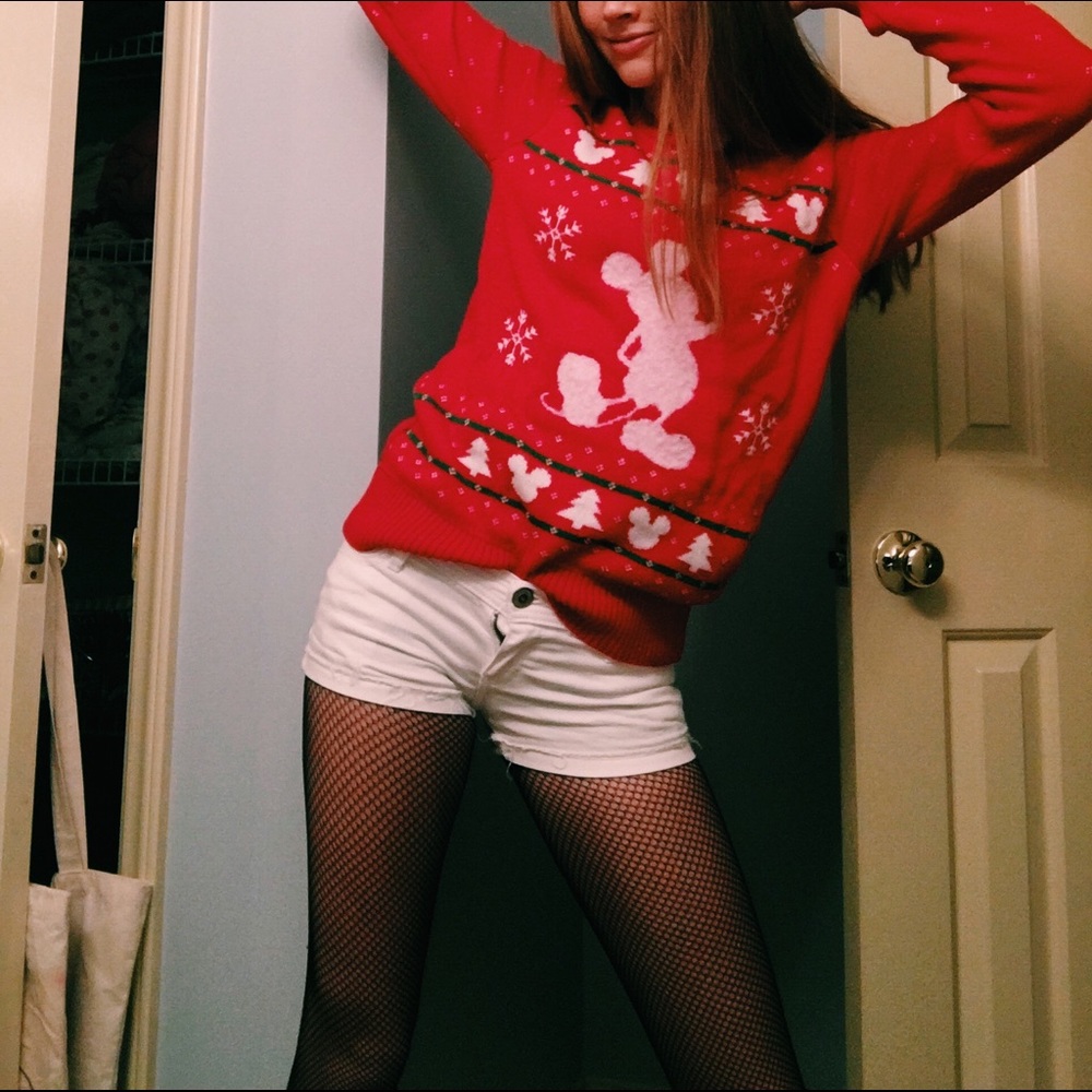 Disney Christmas Sweater 🎄