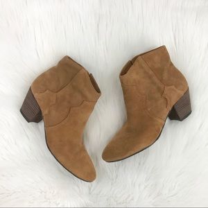 Vince Camuto Tan Suede Booties Size 8.5