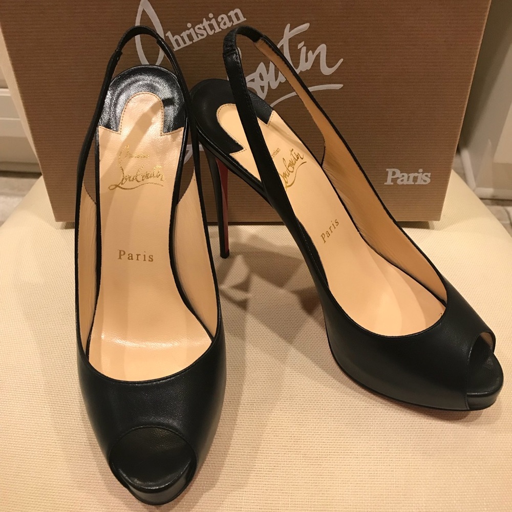 💥SOLD💥Authentic Christian Louboutins