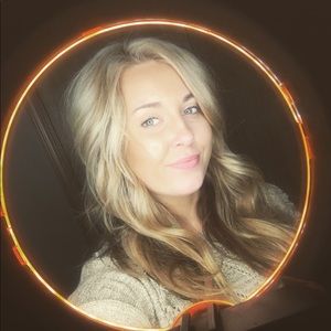Meet your Posher, Julianne