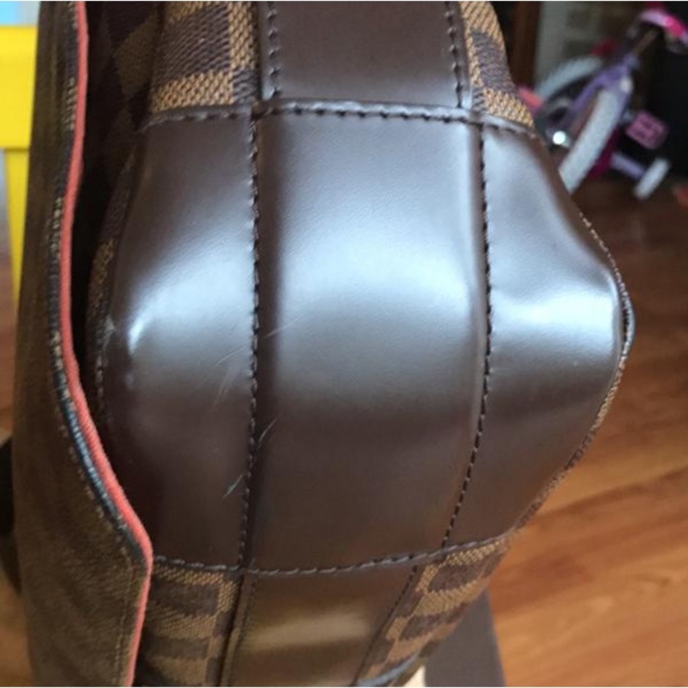 LV additional pictures for Damier Ebene Bastille