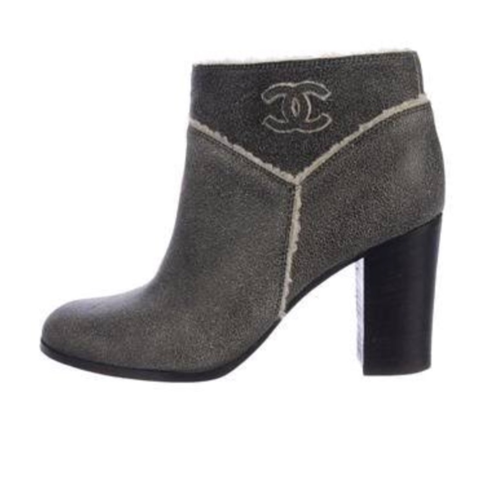 Chanel CC Shearling Ankle boots