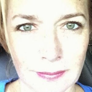 Meet your Posher, Mia