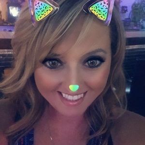 Meet your Posher, Christina