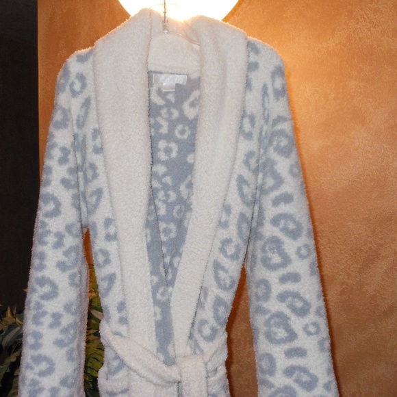 Barefoot dreams robe leopard Clearance