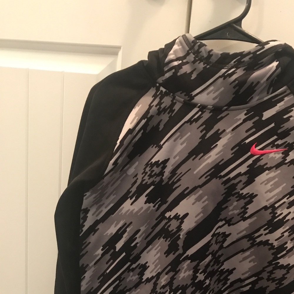 Nike sweatshirt