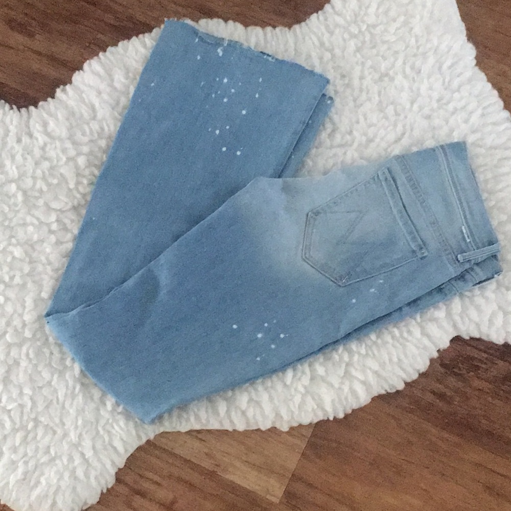 Gorgeous MOTHER Denim Jeans. Splatter pattern