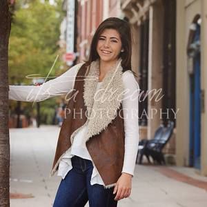 Meet your Posher, Courtney