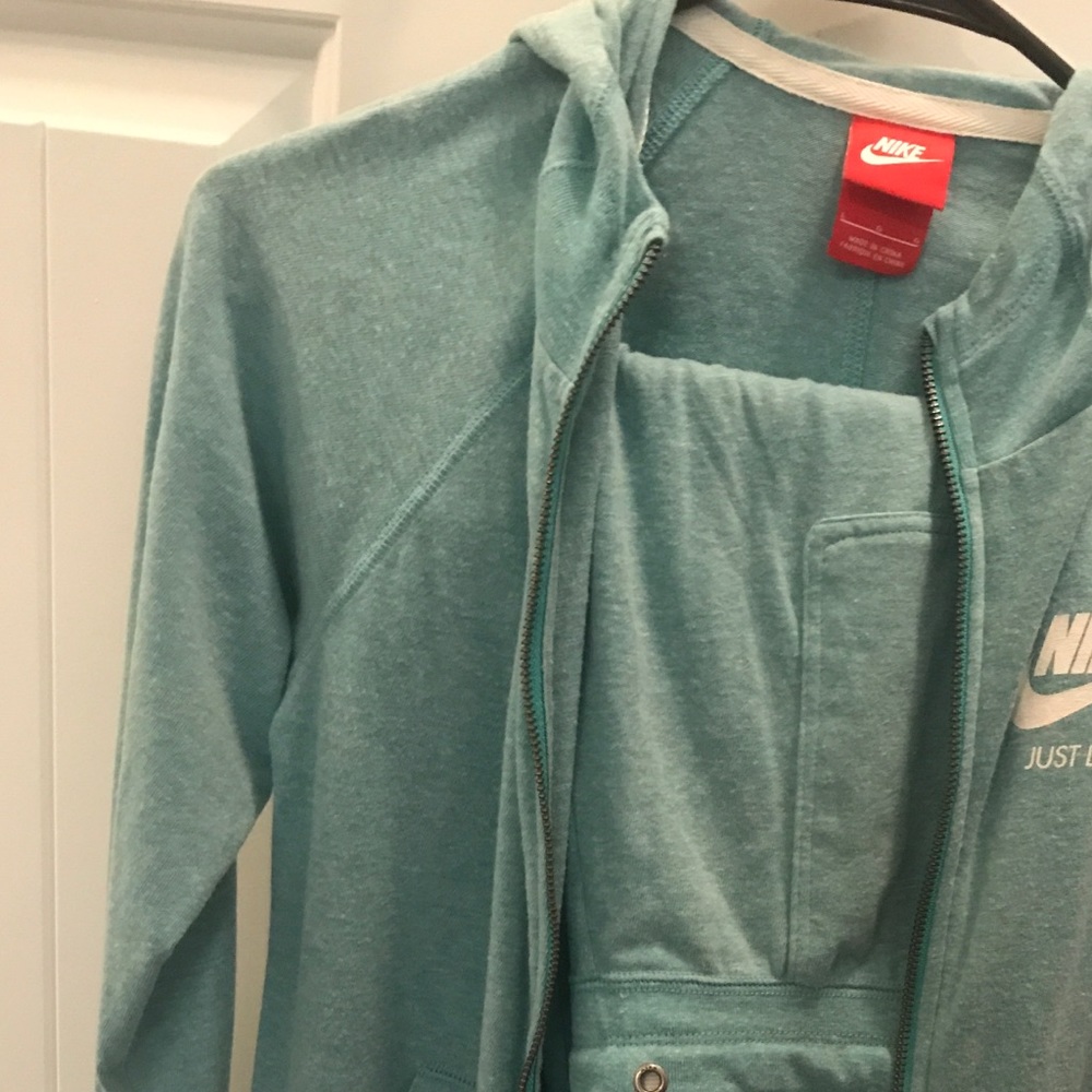 Nike sweat suit