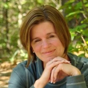 Meet your Posher, Melissa compton