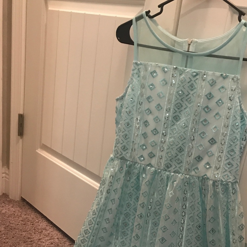 Girls dress