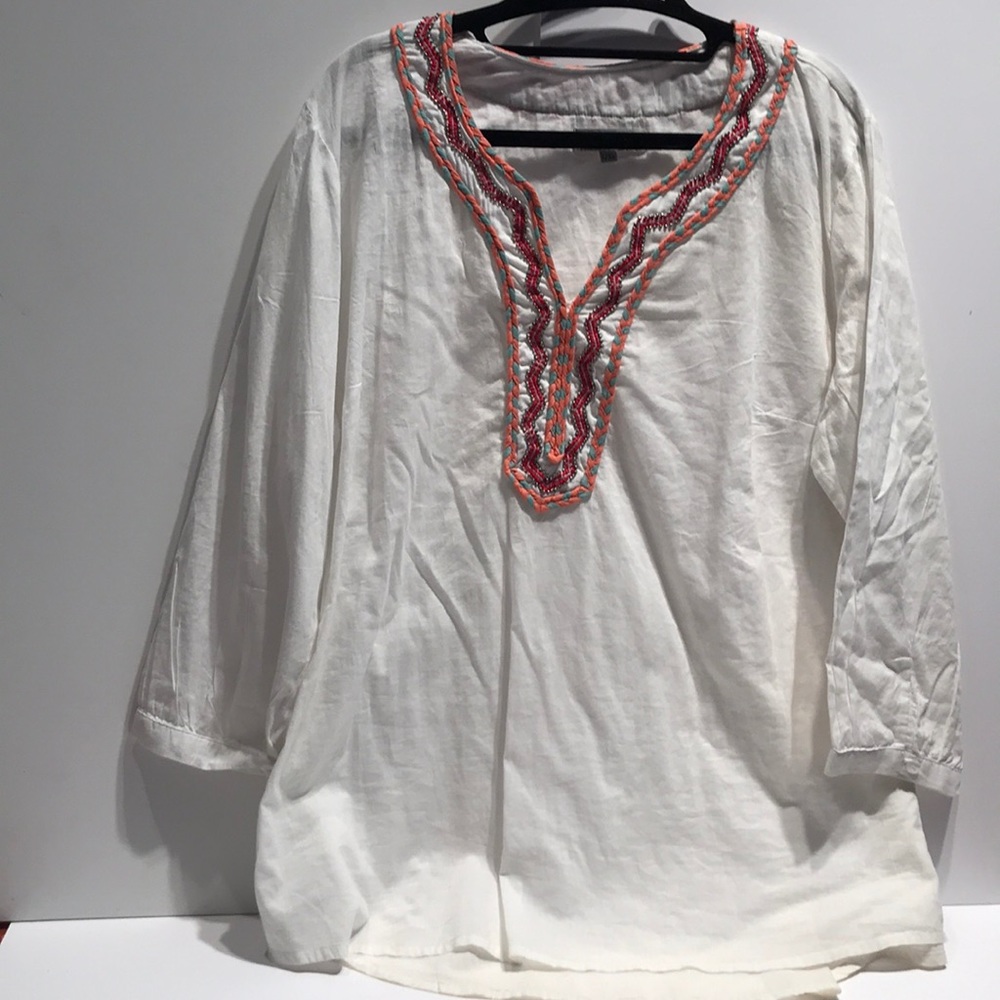 World 🌎 Market white embroidered Long sleeve top