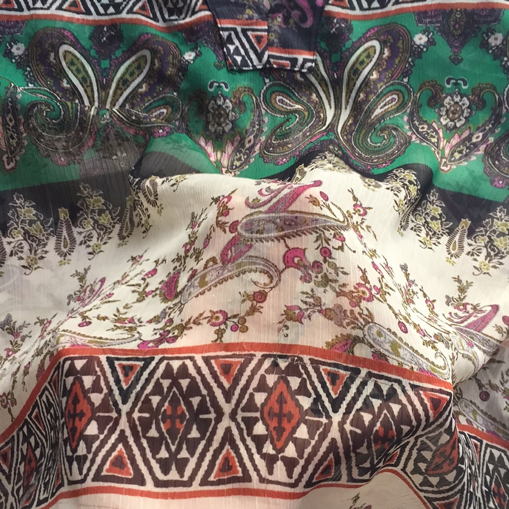 GLAM Sheer Patterned Tunic - Picture 3 of 3