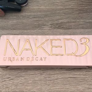 Urban Decay Naked 3