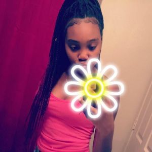 Meet your Posher, Nylla