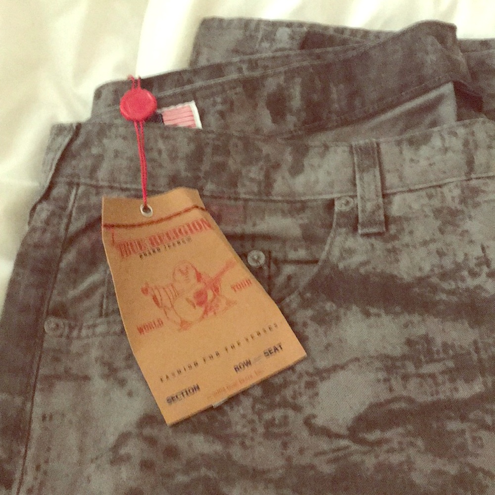 Brand new pair of men’s true religion jeans