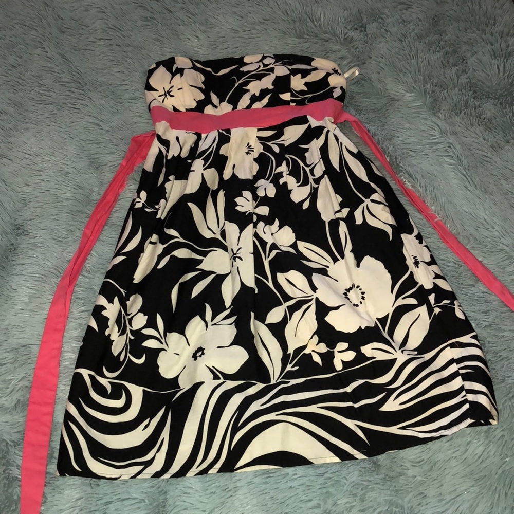 Strapless dress