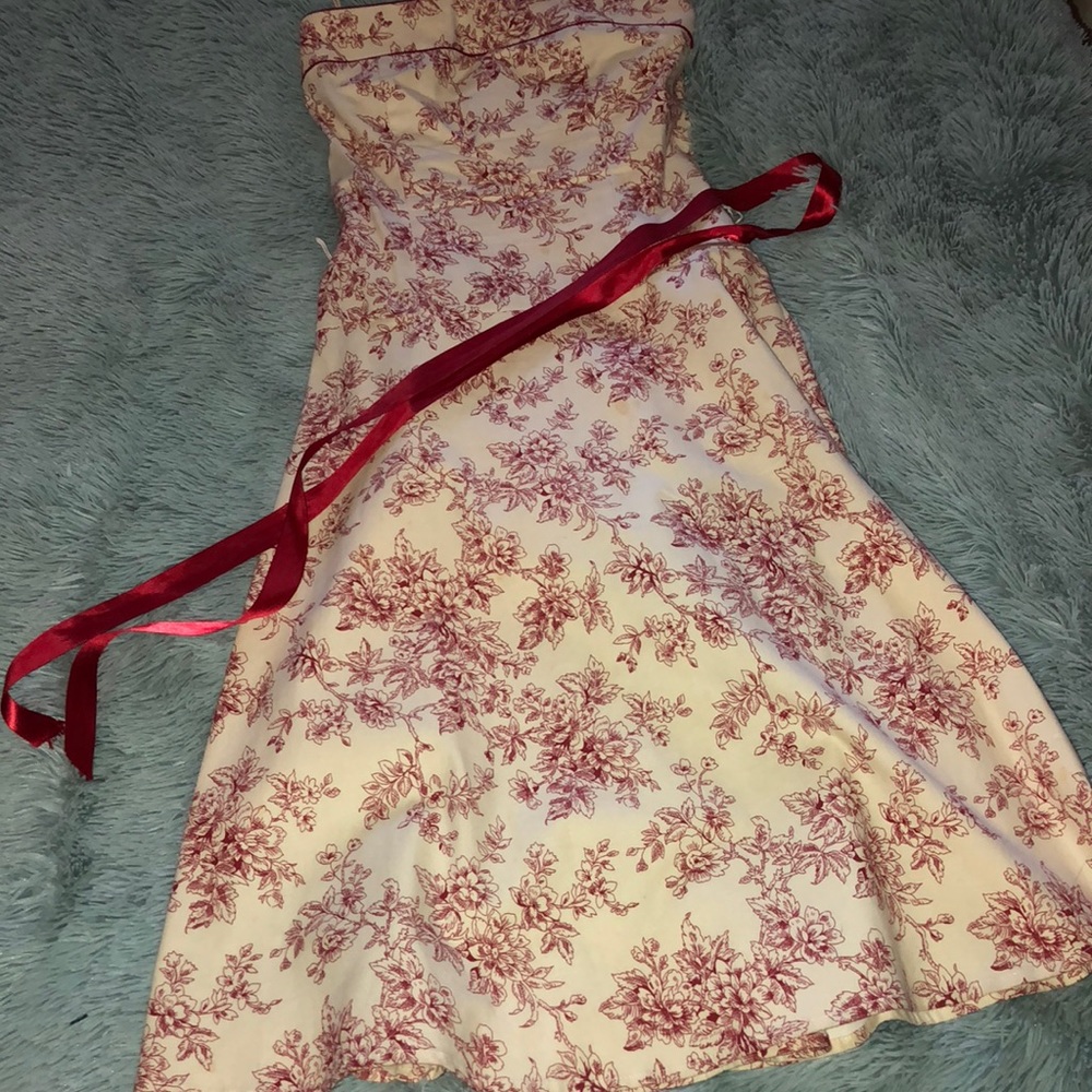 Strapless dress