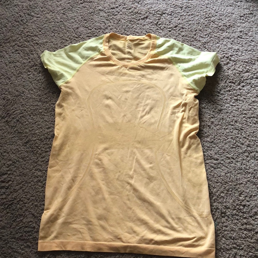 Lulu lemon top
