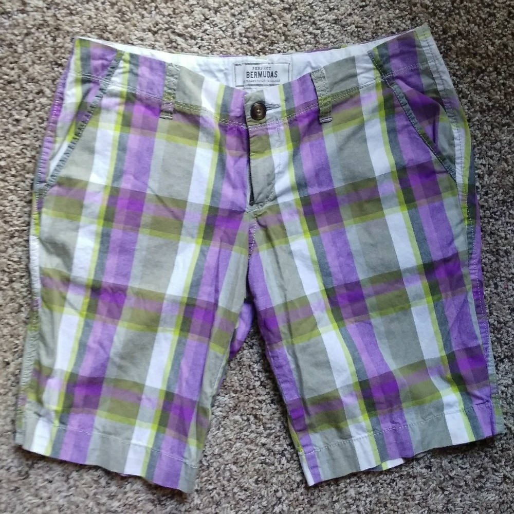 Old Navy Perfect Bermudas