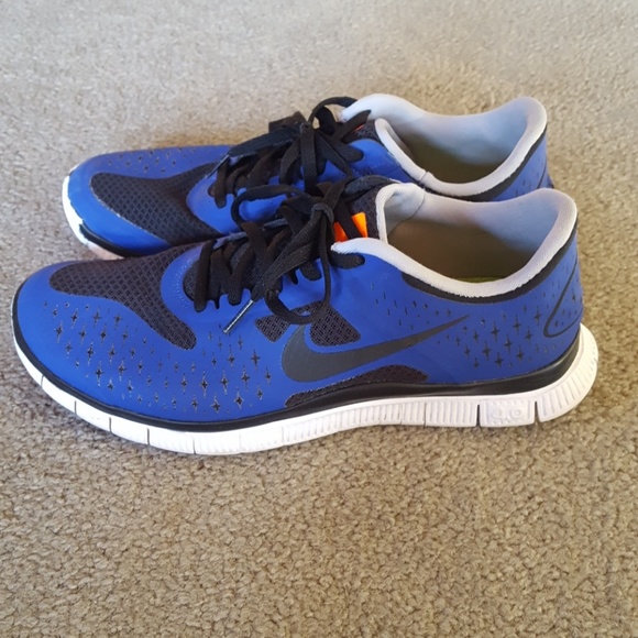 NIKE FREE 4.0 V2 - Picture 2 of 6