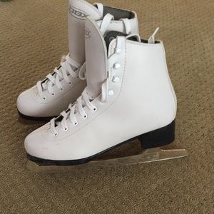 Women’s Ice Skates size 6