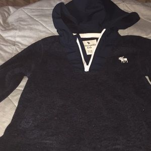 ABERCROMBIE KIDS FUZZY SWEATER