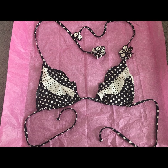 Betsey Johnson swim black& white, w/ 3D flowers - Picture 3 of 8