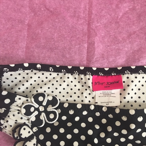 Betsey Johnson swim black& white, w/ 3D flowers - Picture 7 of 8