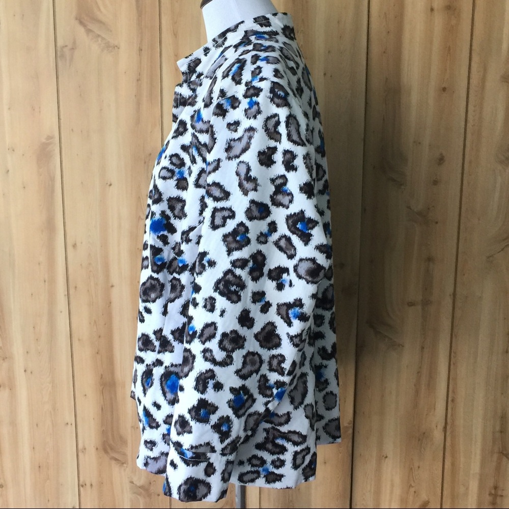 🎉2/$15🎉Erin Animal Print Cotton Jacket/Topper - Picture 3 of 7
