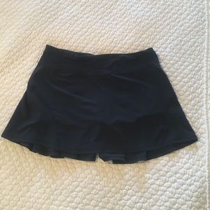 lululemon black tennis skirt size 6