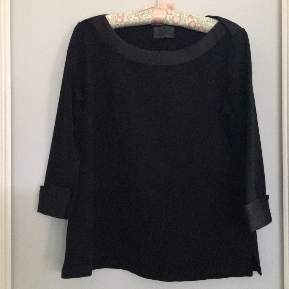 🎉Sold🎉CHANEL Black Top Tunic Quilted CC Cuffs M
