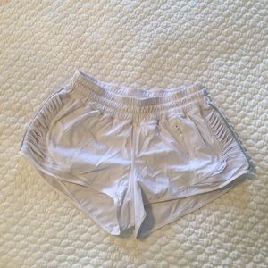 white lululemon shorts size 6