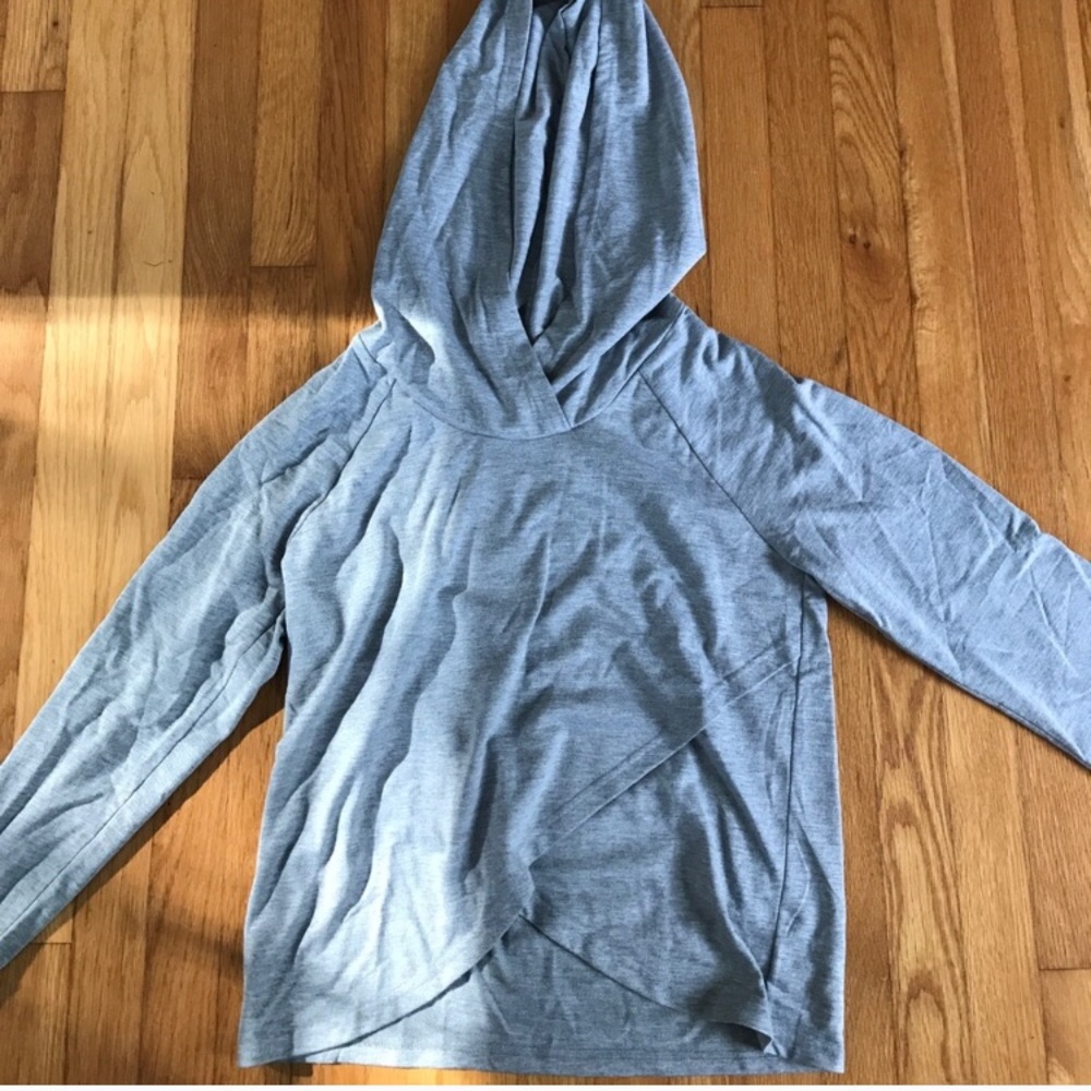 gray tobi sweatshirt