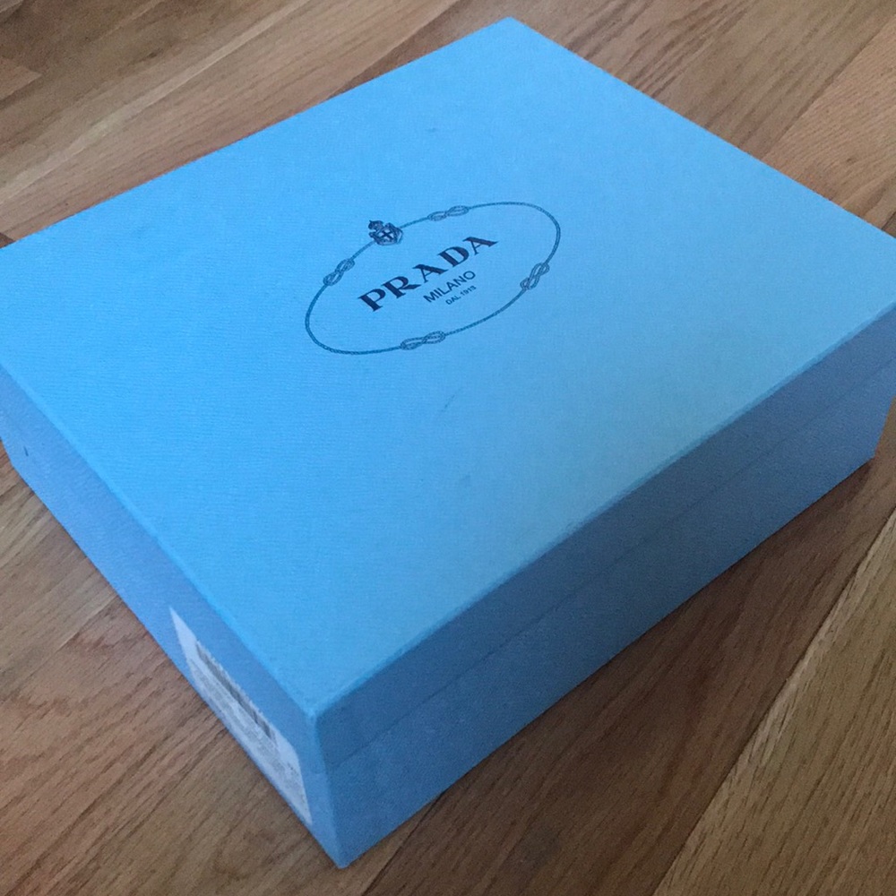 PRADA box