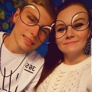 Meet your Posher, Hollie