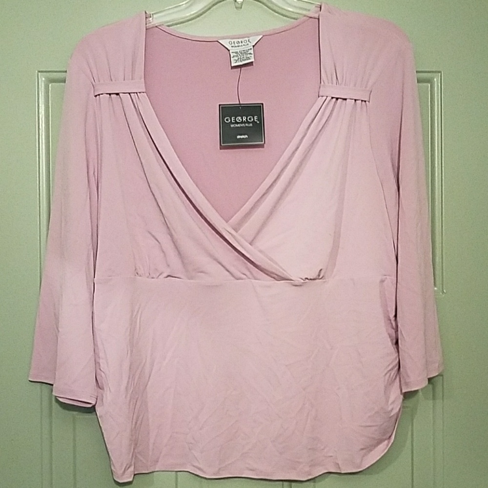 nwt light purple flattering top