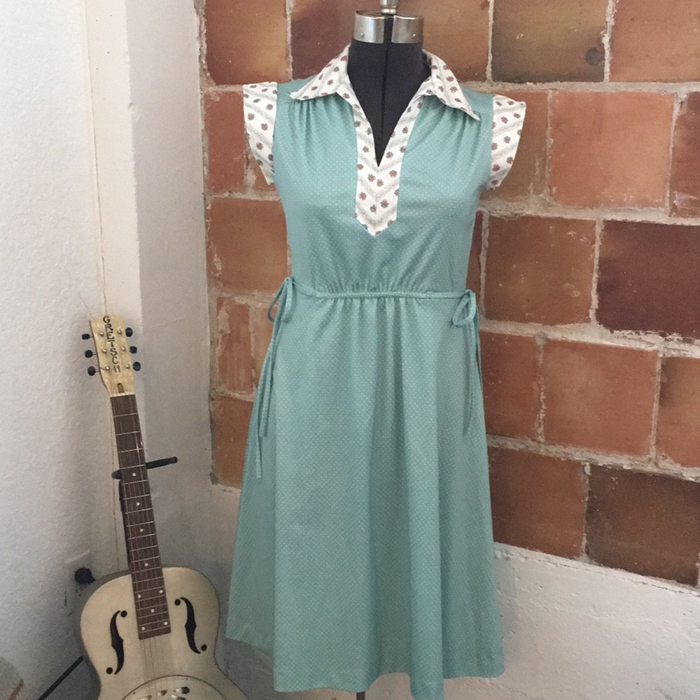 VINTAGE prairie 70s day dress feminine