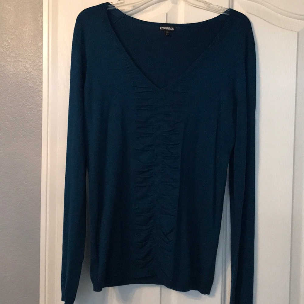 Pretty Sweater worn once.