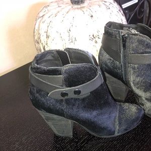 Steve Madden bootie