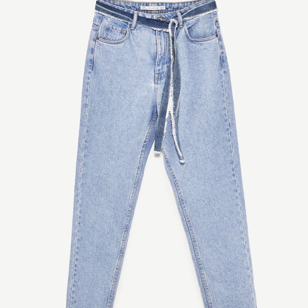 Zara Light-wash High-Rise ‘Mom Jeans’
