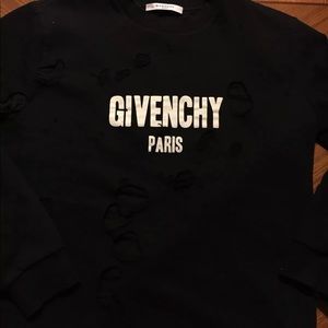 🔷Givenchy sweater 🔷