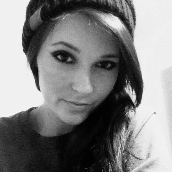 Meet your Posher, Malory - Picture 1 of 1