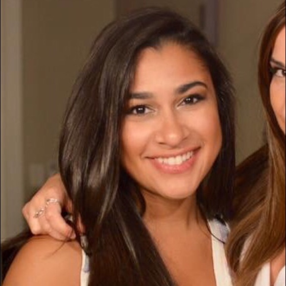 Meet your Posher, Gena