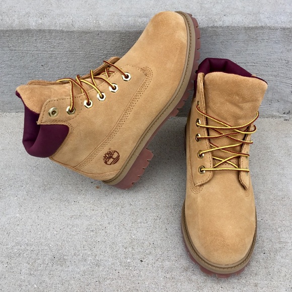 ❌ SOLD ❌NWOB 6” Timberland boots maroon collar - Picture 2 of 8