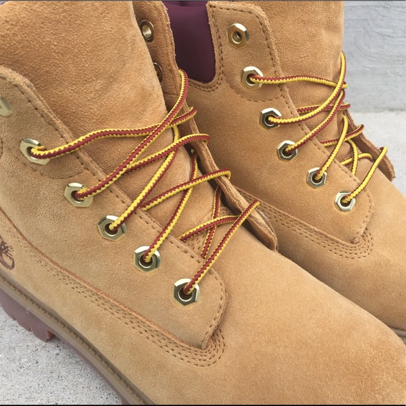 ❌ SOLD ❌NWOB 6” Timberland boots maroon collar - Picture 6 of 8