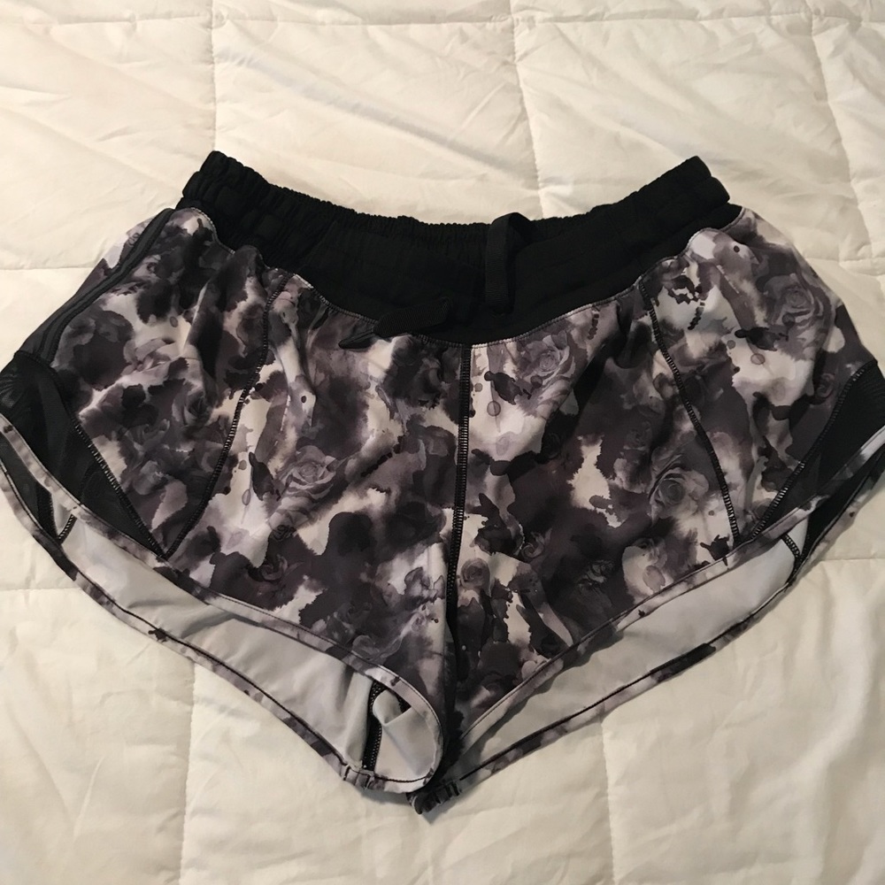 Lululemon Shorts Size 8