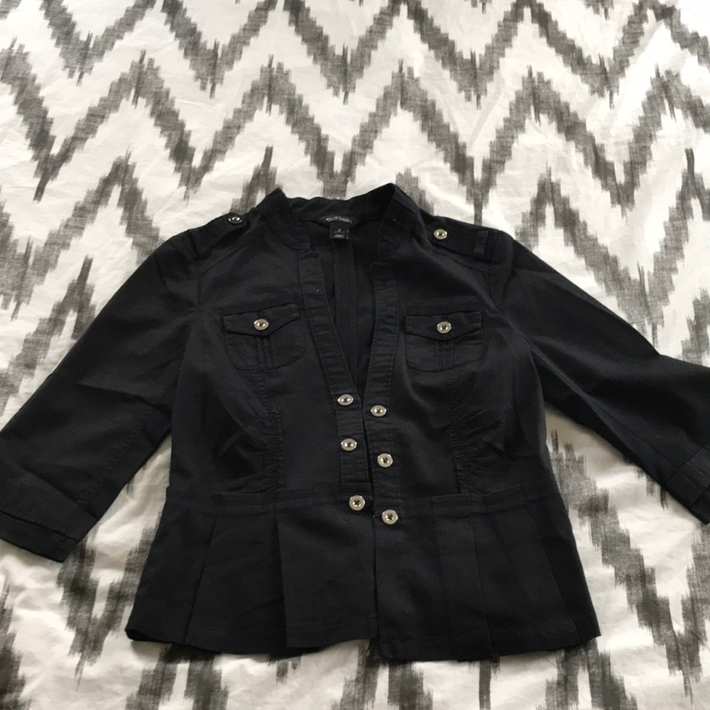 WhiteHouse BlackMarket 3/4 sleeves pleated jacket